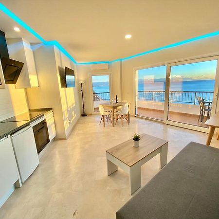 Apartamentos Turisticos Castillo Del Vigia توريمولينوس المظهر الخارجي الصورة