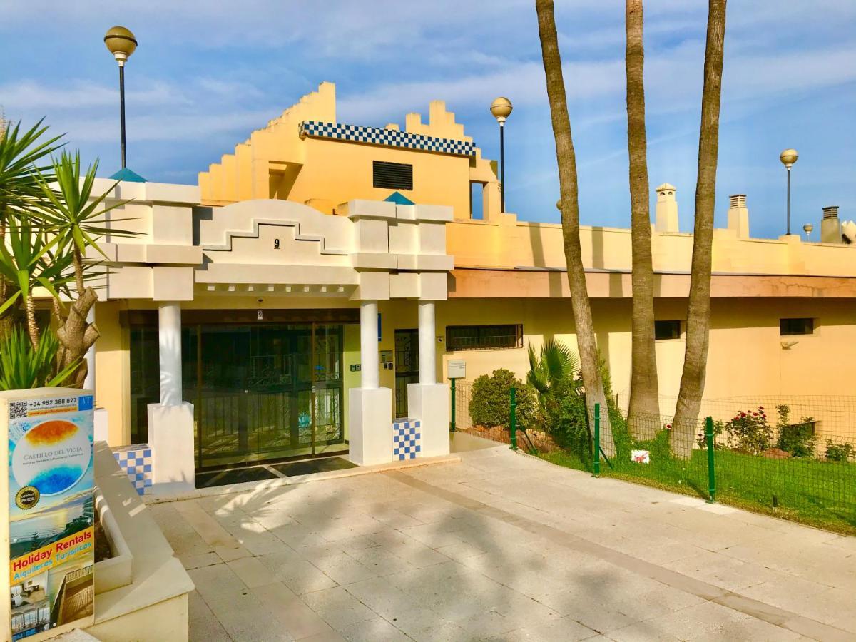 Apartamentos Turisticos Castillo Del Vigia توريمولينوس المظهر الخارجي الصورة